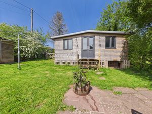 Summer house- click for photo gallery